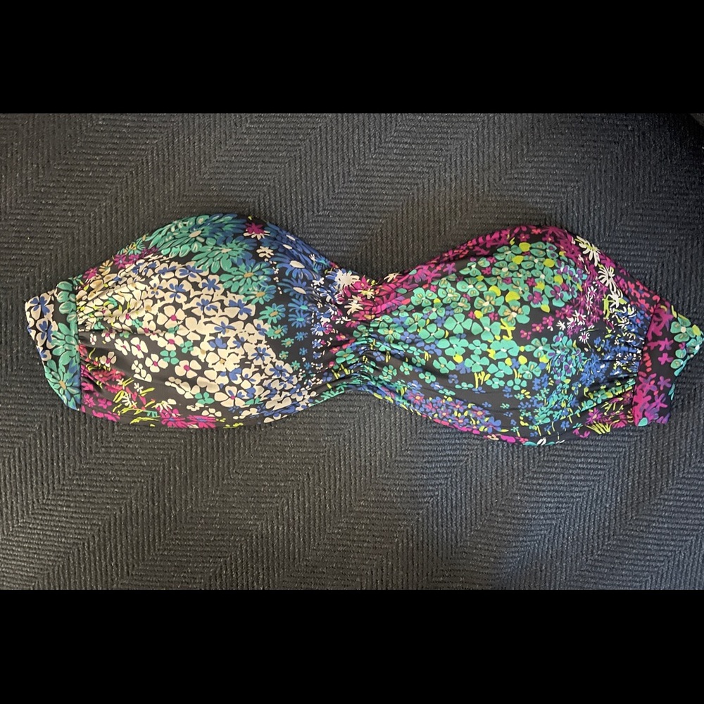 Vitamin A: Bright floral bandeau top